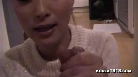 Koreansk fru gör en cool hemlagad avsugning