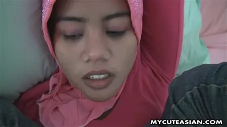 Sexturist tog fart på telefonen med muslim i jeans